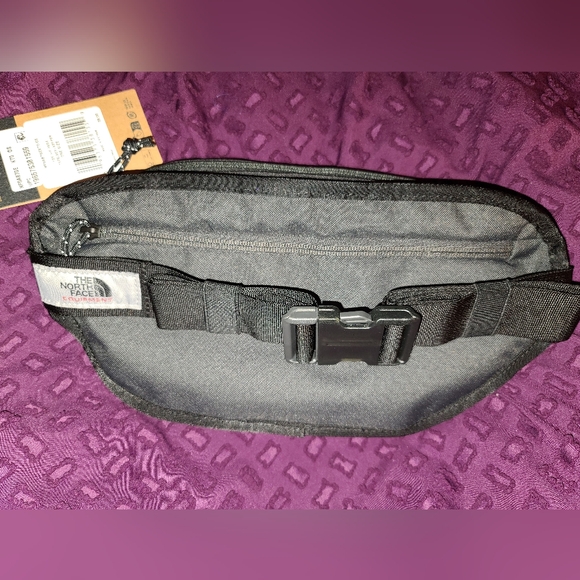 The North Face Hip Bag - Picture 16 of 16